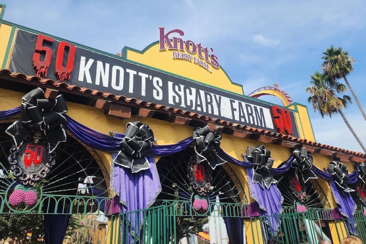 Knott's Berry Farm