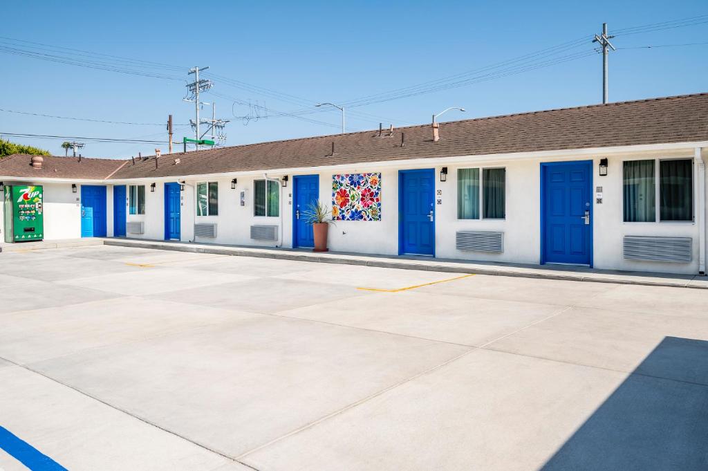 La Casita Inn exterior with blue doors